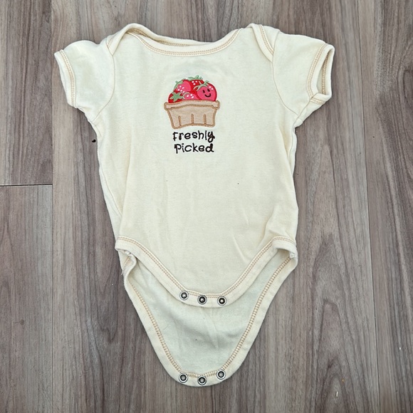 Baby onesie bundle - Picture 2 of 5